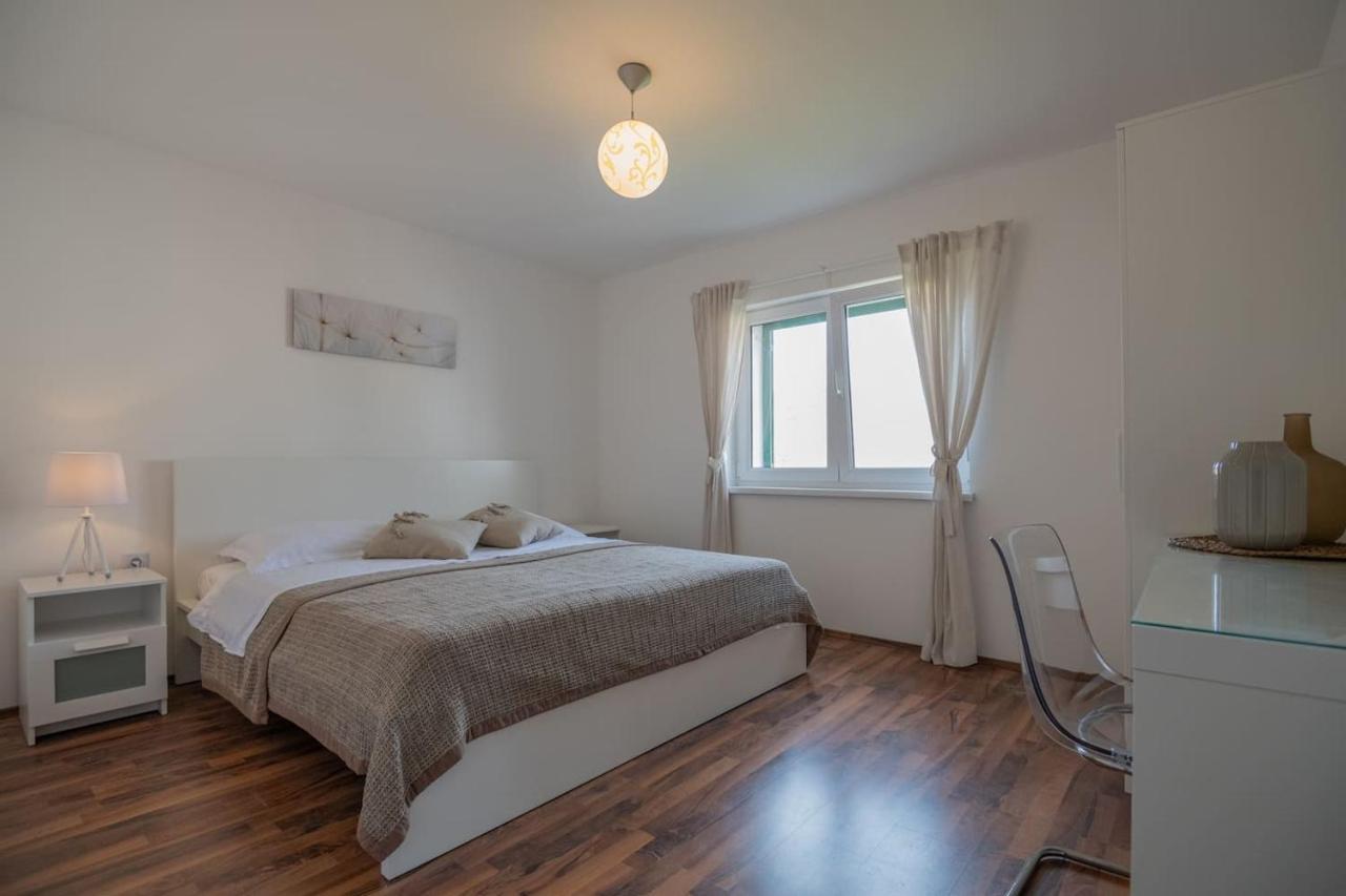 Kameni Dvori Villa Donji Prolozac Bagian luar foto