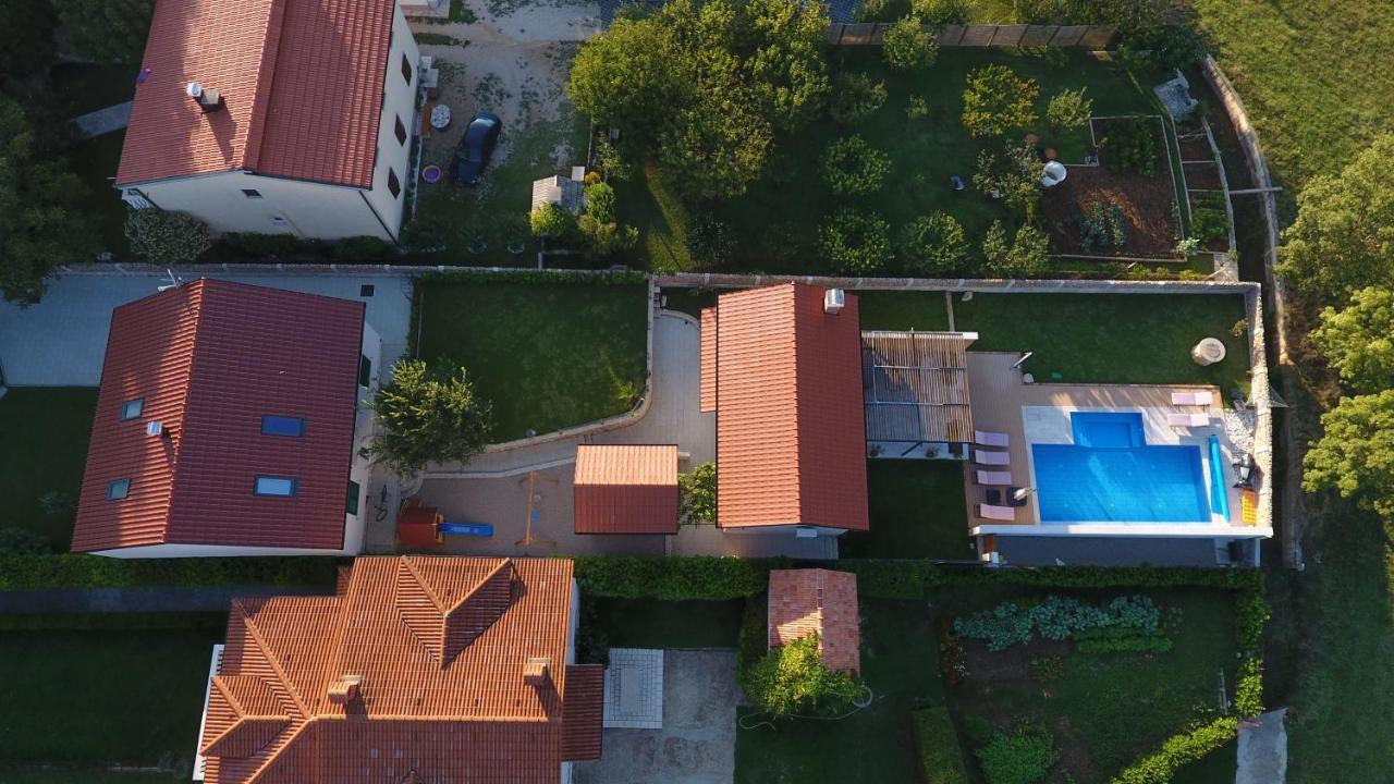 Kameni Dvori Villa Donji Prolozac Bagian luar foto